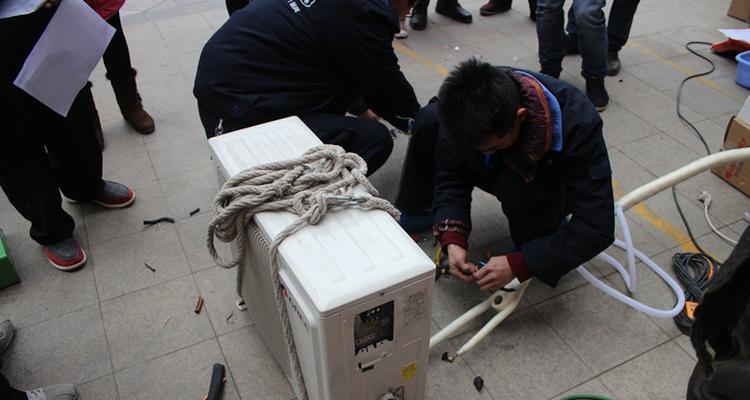 格力空调加氟方法详解（掌握格力空调加氟技巧）